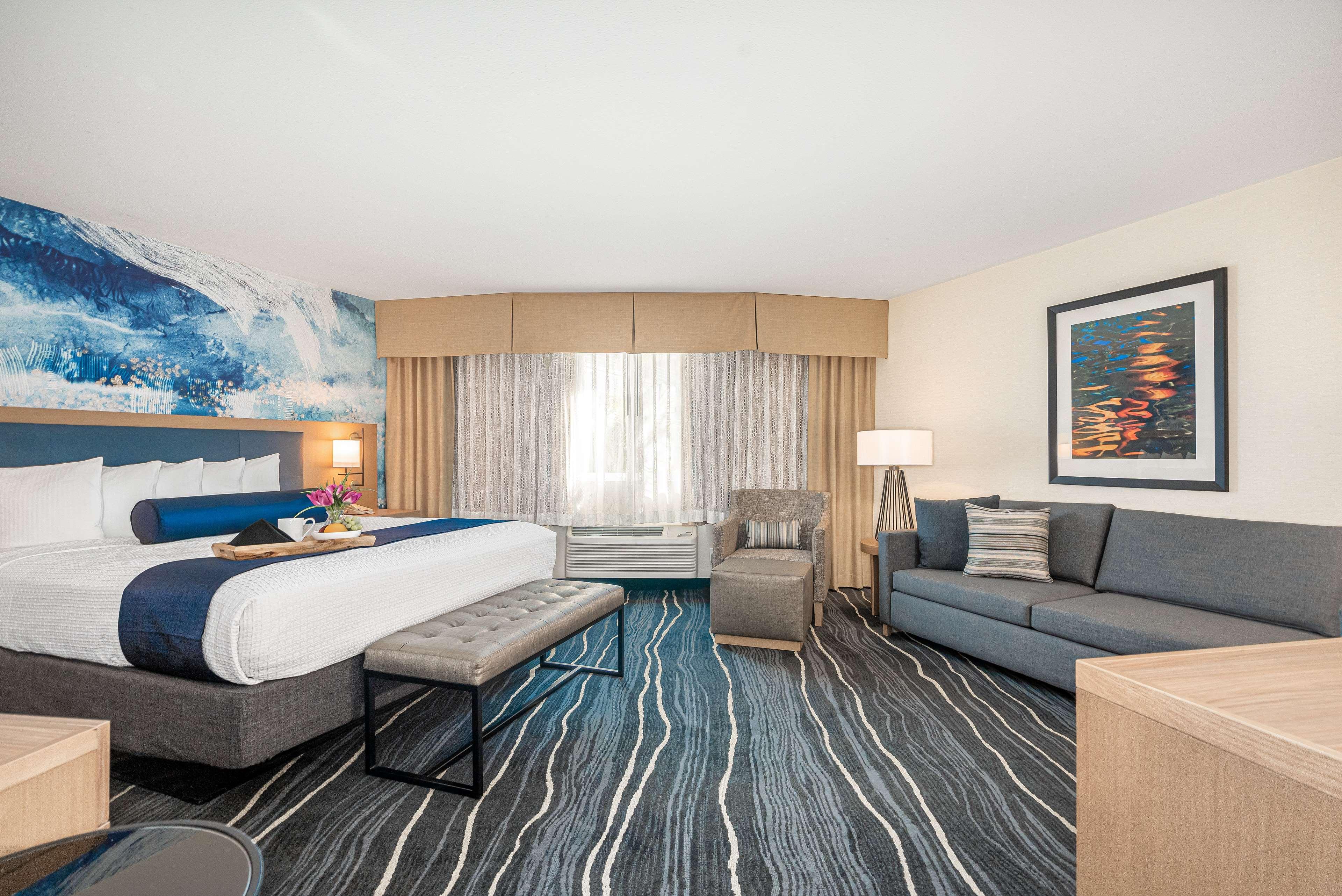 Best Western Plus Marina Gateway Hotel National City Luaran gambar