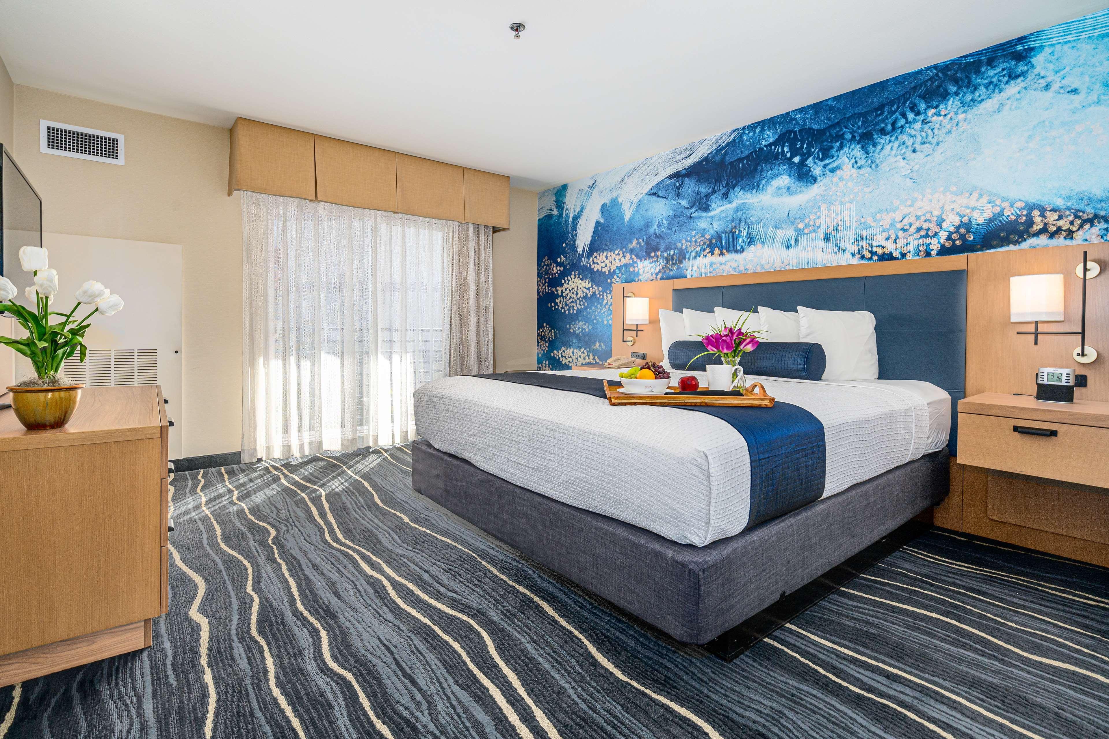Best Western Plus Marina Gateway Hotel National City Luaran gambar